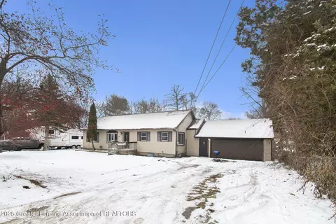 937 Reo Rd, Lansing, MI 48910