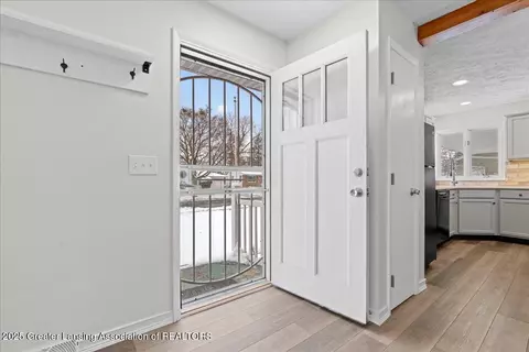 Entry Way - 3322 Pickwick Pl, Lansing, MI 48917 photo 1 of 2