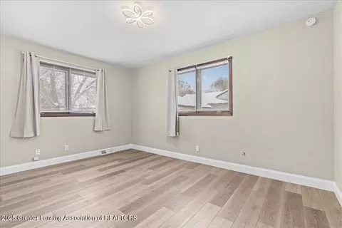 Bedroom - 3322 Pickwick Pl, Lansing, MI 48917 photo 2 of 2