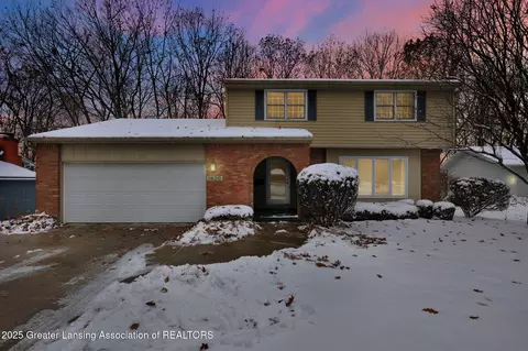 1920 Briarwood Dr, Lansing, MI 48917