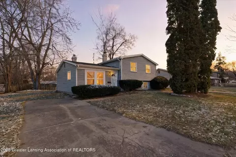 4024 Stillwell Ave, Lansing, MI 48911