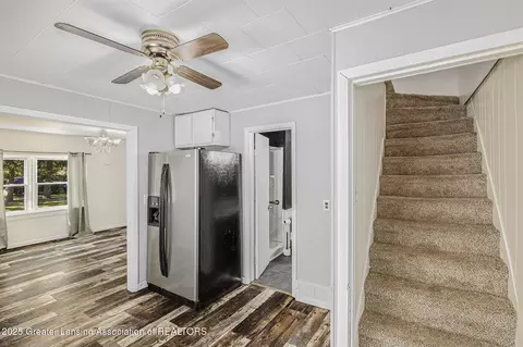 Entry Way - 10349 S Francis Rd, Dewitt, MI 48820 photo 2 of 5