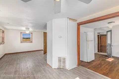 Entry Way - 10349 S Francis Rd, Dewitt, MI 48820 photo 4 of 5