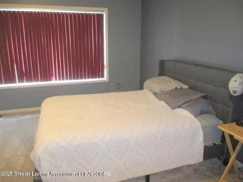 Bedroom - 12885 Isle Royale Dr, Dewitt, MI 48820 photo 1 of 3