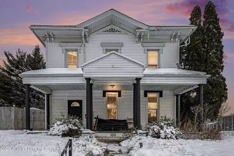 100 N Oakland St, Saint Johns, MI 48879