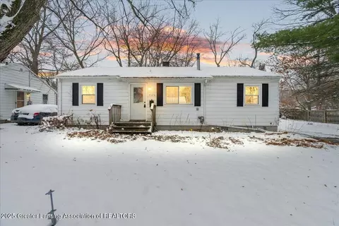 3526 Homewood Ave, Lansing, MI 48910
