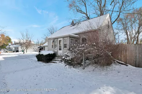 Exterior - 220 E Potter Ave, Lansing, MI 48910 photo 9 of 9