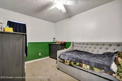 Bedroom - 220 E Potter Ave, Lansing, MI 48910 photo 3 of 4