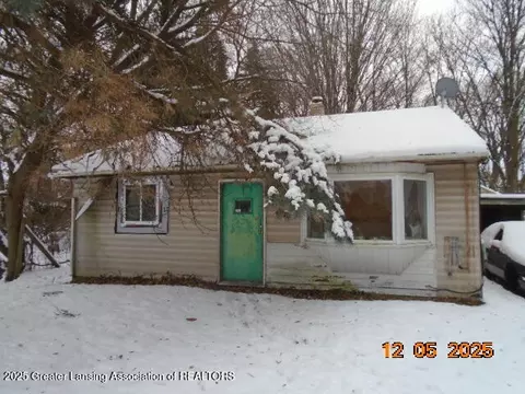 1425 Muskegon Ave, Lansing, MI 48915