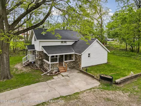 1900 Kaplan St, Lansing, MI 48917
