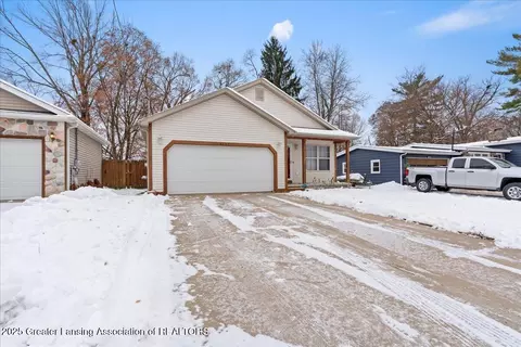 4327 Keller Rd, Holt, MI 48842 photo 3