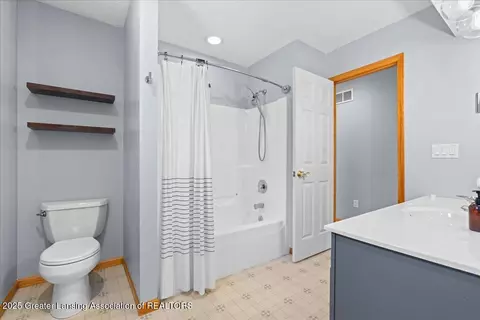 4327 Keller Rd, Holt, MI 48842 photo 19