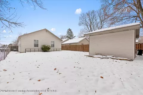 4327 Keller Rd, Holt, MI 48842 photo 35