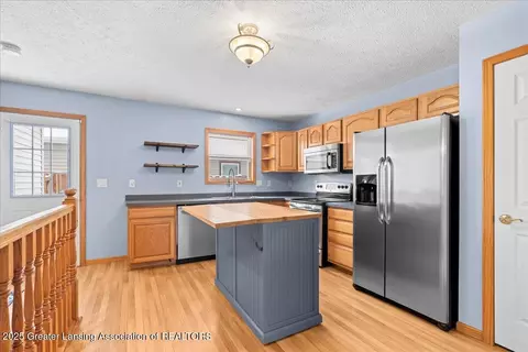 4327 Keller Rd, Holt, MI 48842 photo 11