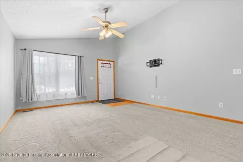 4327 Keller Rd, Holt, MI 48842 photo 8