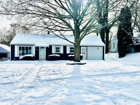 3001 Risley Dr, Lansing, MI 48917
