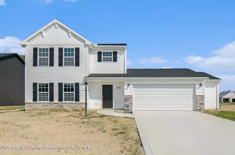 601 Muirfield Dr, Eaton Rapids, MI 48827
