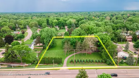 753 E Saginaw St, East Lansing, MI 48823