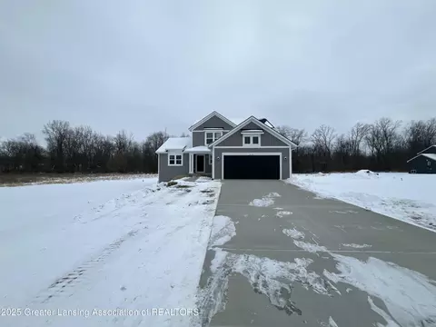 8165 W Herbison Rd, Eagle, MI 48822