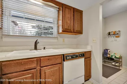 545 Red Cedar Blvd, Williamston, MI 48895 photo 16