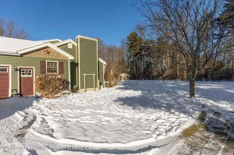12615 Kruger Ln, Dewitt, MI 48820 photo 4