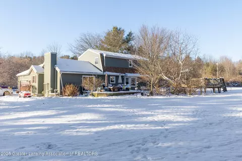 12615 Kruger Ln, Dewitt, MI 48820 photo 5