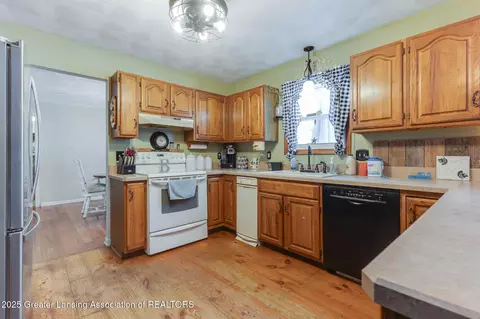 12615 Kruger Ln, Dewitt, MI 48820 photo 16