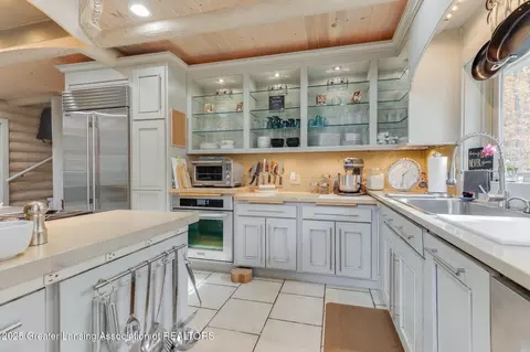 Kitchen - 6950 Brown Rd, Parma, MI 49269 photo 6 of 13