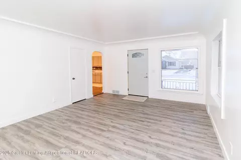 717 Smith Ave, Lansing, MI 48910 photo 6