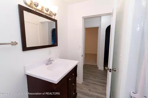 717 Smith Ave, Lansing, MI 48910 photo 29