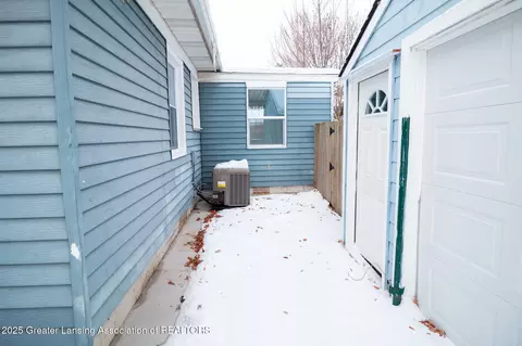 717 Smith Ave, Lansing, MI 48910 photo 36