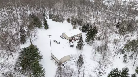 4365 Mack Rd, Howell, MI 48855 photo 6