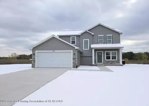 15277 Sherwood Ln, Lansing, MI 48906