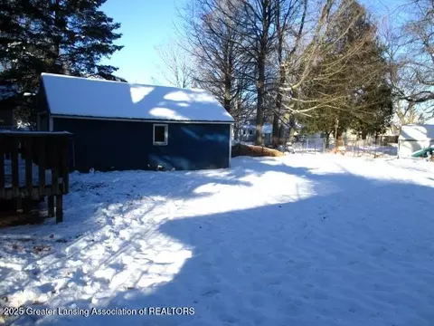 Exterior - 123 S Watkins St, Perry, MI 48872 photo 3 of 3
