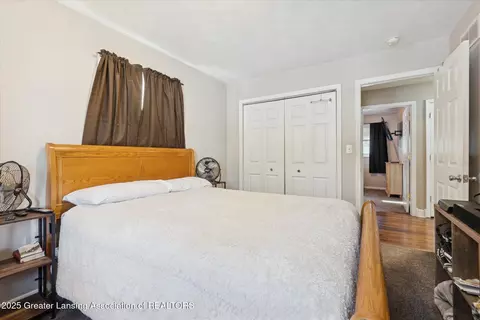 Bedroom - 12684 Airport Rd, Dewitt, MI 48820 photo 2 of 8