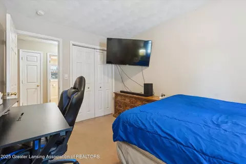 Bedroom - 12684 Airport Rd, Dewitt, MI 48820 photo 6 of 8