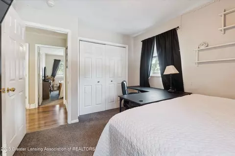 Bedroom - 12684 Airport Rd, Dewitt, MI 48820 photo 4 of 8