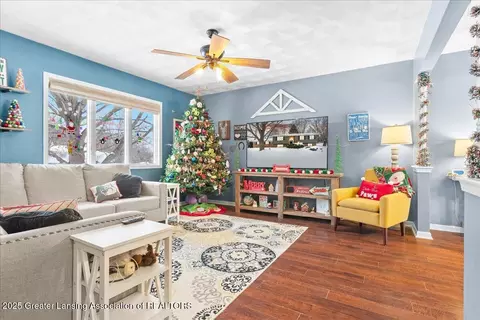 290 Nutmeg Dr, Dimondale, MI 48821 photo 7