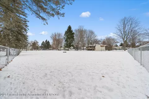 290 Nutmeg Dr, Dimondale, MI 48821 photo 30