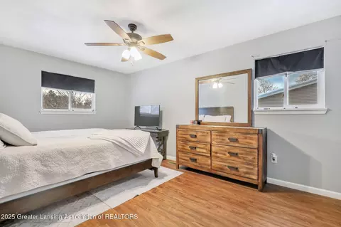 Bedroom - 1700-1702 Lockbridge Dr, Lansing, MI 48911 photo 1 of 8