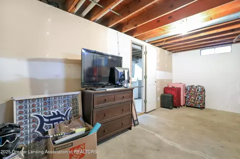 Other - 1700-1702 Lockbridge Dr, Lansing, MI 48911 photo 7 of 10
