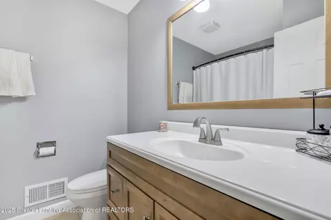 Bath - 1700-1702 Lockbridge Dr, Lansing, MI 48911 photo 1 of 2