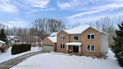 434 Ravenwood Ct, Mason, MI 48854