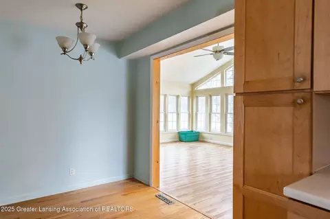 810 Clark Rd, Lansing, MI 48917 photo 10