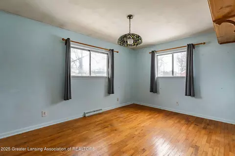810 Clark Rd, Lansing, MI 48917 photo 14
