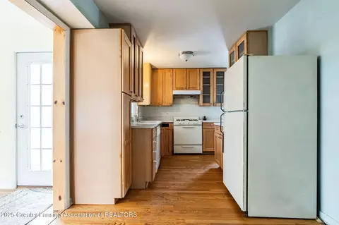 810 Clark Rd, Lansing, MI 48917 photo 8