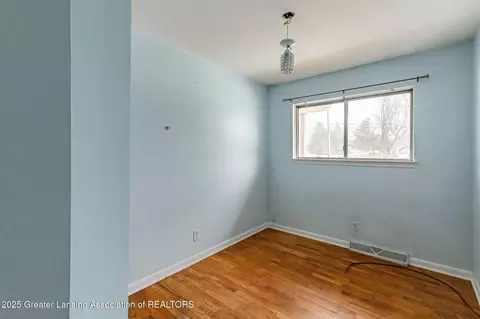 810 Clark Rd, Lansing, MI 48917 photo 18