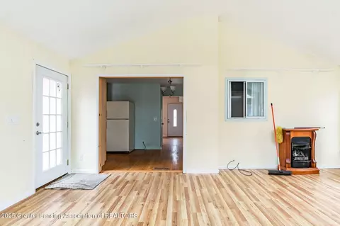 810 Clark Rd, Lansing, MI 48917 photo 4