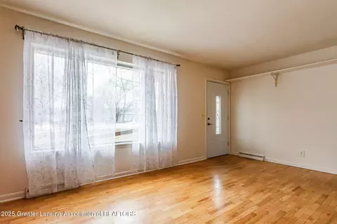 810 Clark Rd, Lansing, MI 48917 photo 11