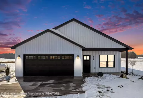7480 Bayne Rd, Woodland, MI 48897
